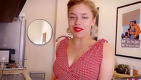 Evie S. - Spank Me