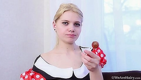 Amuza Enjoys A Sucker And Strips Naked In Bed