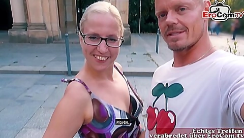 Erstes Blinddate Sextreffen Von Deutscher Blonder Mama