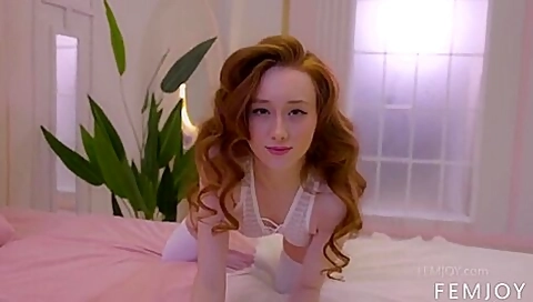 Alice Mido Tempting