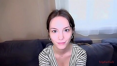 Liz Ocean - 18 Years Old With No Makeup