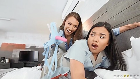 Lesbian Strapon Sex With And With Summer Col And Bella Rolland
