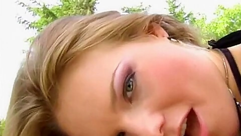 Lucie [lucy Love 2004)
